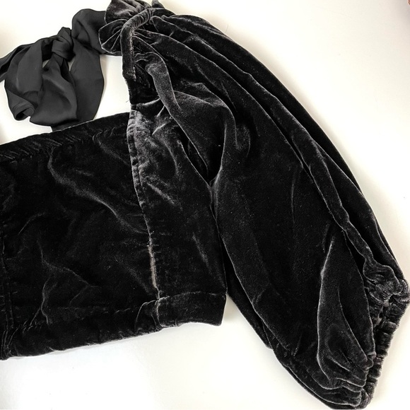 Free People Marie Velvet Open Back Crop Top Black - Picture 8 of 15